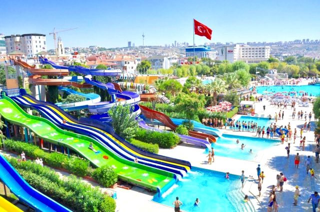 istanbul da gidilebilecek aquaparklar istanbul da kac tane aquapark var aquapark adresleri ve ucretleri