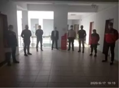 Pandemide destek olan STK'lara teşekkür belgesi verildi Pandemide destek olan STK'lara teşekkür belgesi verildi