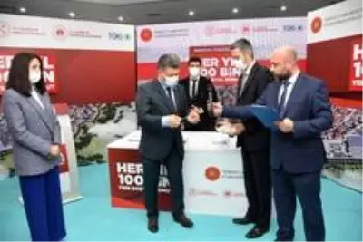 Şehzadeler'de TOKİ heyecanı yaşandı