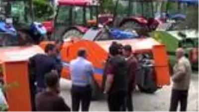 Sinop’ta çiftçilere yüzde 50 hibe destekli balyalama makinesi verildi