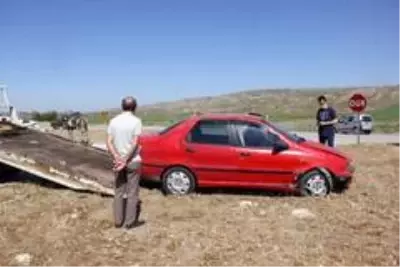 Sivas'ta trafik kazası: 3 yaralı Sivas'ta trafik kazası: 3 yaralı