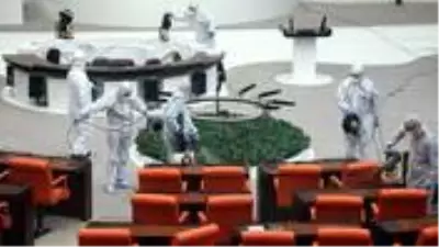 TBMM'de basın koridorundaki garsonda koronavirüs tespit edildi TBMM'de basın koridorundaki garsonda koronavirüs tespit edildi