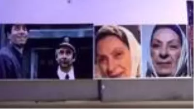 Yeşilçam sanatçılarının fotoğraflarıyla donatılmış minibüs ilgi görüyor Yeşilçam sanatçılarının fotoğraflarıyla donatılmış minibüs ilgi görüyor