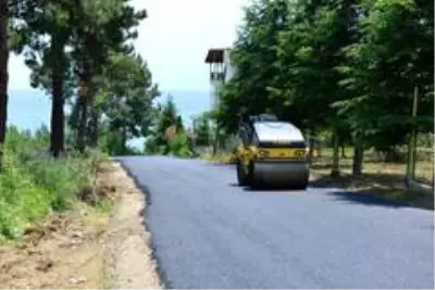 Yol çalışmaları hem merkezde hem kırsalda devam ediyor Yol çalışmaları hem merkezde hem kırsalda devam ediyor