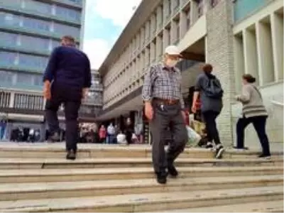 Ankara'da maske kullanma zorunluluğunun ilk günü Ankara'da maske kullanma zorunluluğunun ilk günü