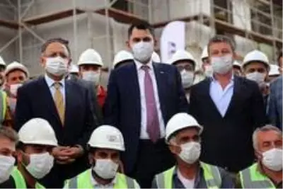 Son dakika haber! Bakan Kurum Elazığ'da, yapımı süren deprem konutlarını inceledi Son dakika haber! Bakan Kurum Elazığ'da, yapımı süren deprem konutlarını inceledi