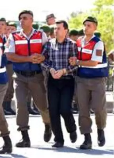 Eski başyaver Yazıcı dahil 3 FETÖ sanığı yeniden hakim karşısında Eski başyaver Yazıcı dahil 3 FETÖ sanığı yeniden hakim karşısında