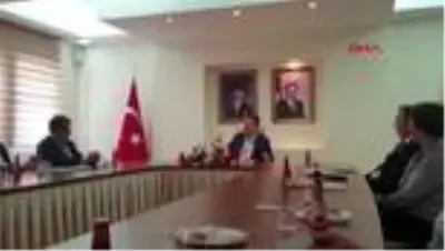 IĞDIR Giresun'a atanan eski Iğdır Valisi Ünlü, HDP'li belediyenin yolsuzluğunu anlattı IĞDIR Giresun'a atanan eski Iğdır Valisi Ünlü, HDP'li belediyenin yolsuzluğunu anlattı