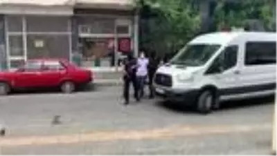 İnterpol tarafından kırmızı bültenle aranan ve terör örgütü DHKP/C’nin kasası olduğu ifade edilen...