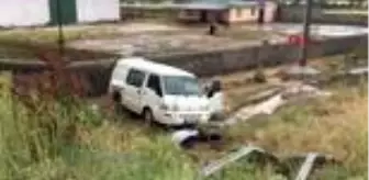 İsmail Aydın: ISPARTA Tarım işçilerini taşıyan minibüs kamyonla çarpıştı: 1 ölü, 7 yaralı İsmail Aydın: ISPARTA Tarım işçilerini taşıyan minibüs kamyonla çarpıştı: 1 ölü, 7 yaralı