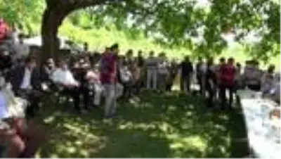Yarım asırlık mutluluklarını tiyatro ile anlattılar Yarım asırlık mutluluklarını tiyatro ile anlattılar