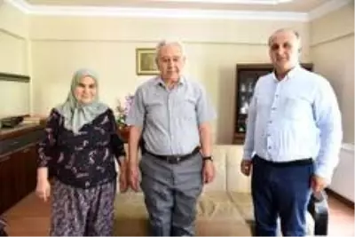 Başkan Kaya'dan şehit babalarına Babalar Günü ziyareti Başkan Kaya'dan şehit babalarına Babalar Günü ziyareti