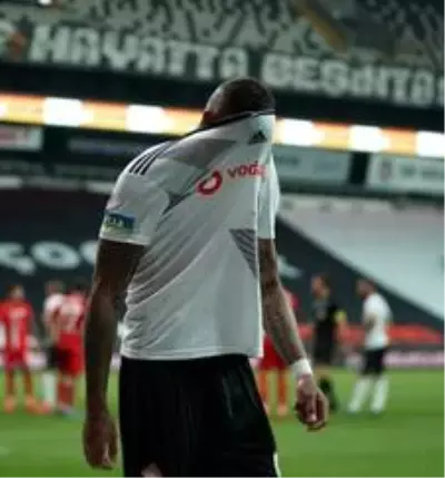 Beşiktaş'ta Boateng, Denizlispor kadrosuna alınmadı! Beşiktaş'ta Boateng, Denizlispor kadrosuna alınmadı!