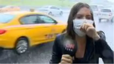 Canlı yayında öksürük krizine giren CNN Türk muhabiri, topu stüdyodakilere attı Canlı yayında öksürük krizine giren CNN Türk muhabiri, topu stüdyodakilere attı