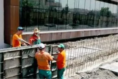 Çiğdem Yüzme Havuzu'nda çalışmalar hızlandı Çiğdem Yüzme Havuzu'nda çalışmalar hızlandı