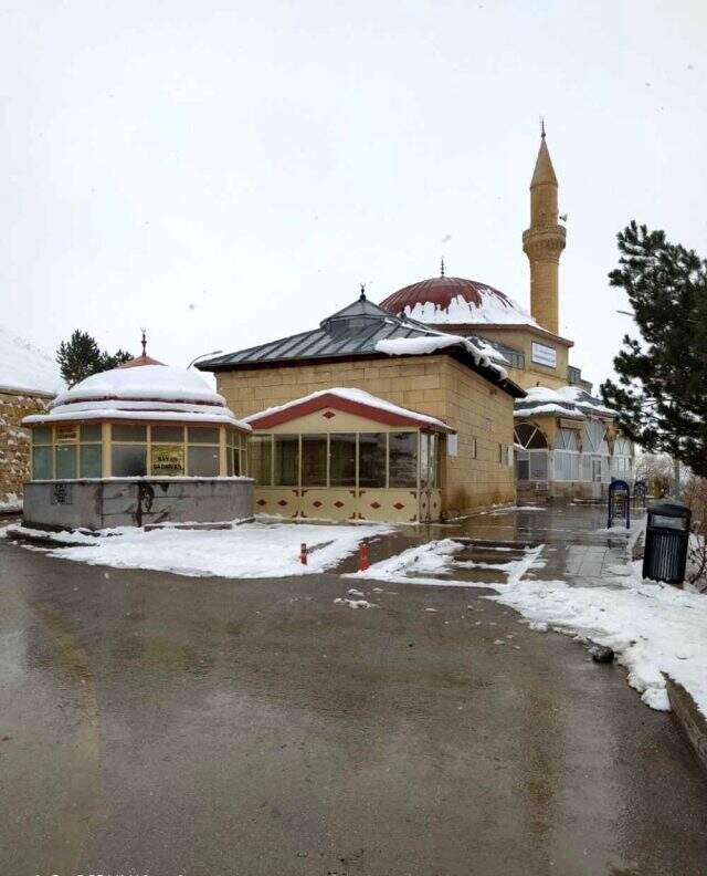 Erzurum'da görülmesi gereken yerler nerelerdir? Erzurum geleneksel lezzetleri nelerdir? Erzurum şehri nerededir?