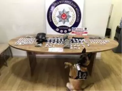 Gizlenen uyuşturucuyu Larissa buldu