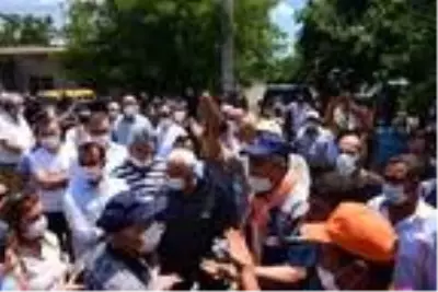 İzmir Büyükşehir Belediyesi'nin ÇED'siz ihale edilen tesisine tepki İzmir Büyükşehir Belediyesi'nin ÇED'siz ihale edilen tesisine tepki