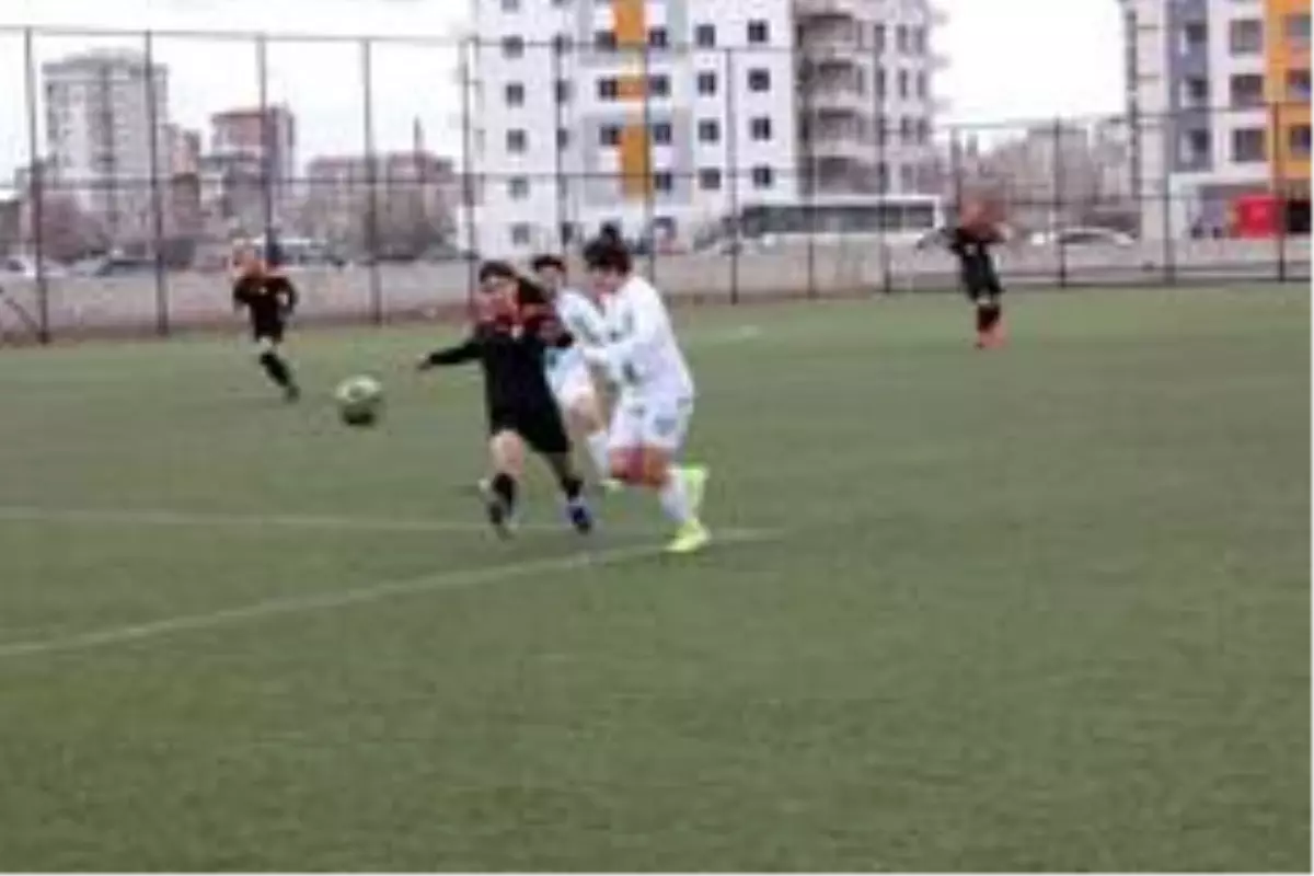 Son dakika haberi: Kadınlar Ligi oynanmıyor