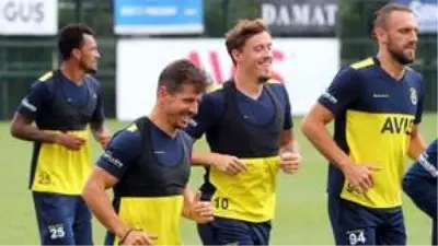Max Kruse'nin Emre Belözoğlu'yla tartışması, ayrılık kararı almasını netleştirdi Max Kruse'nin Emre Belözoğlu'yla tartışması, ayrılık kararı almasını netleştirdi