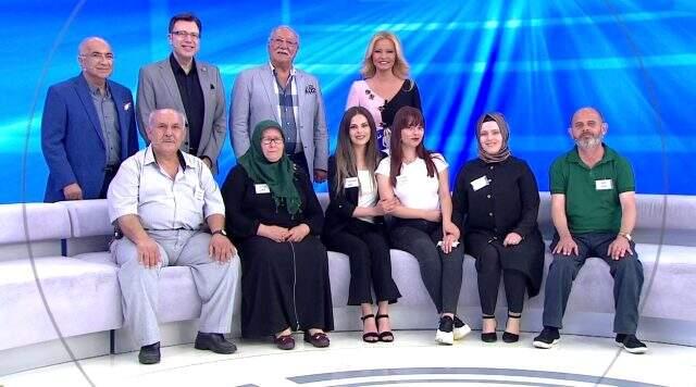 Müge Anlı'nın programında sosyal mesafe kuralı hiçe sayılıyor