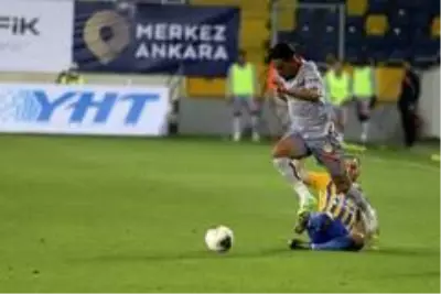 Süper Lig: MKE Ankaragücü: 1 Medipol Başakşehir FK: 2 (Maç sonucu) Süper Lig: MKE Ankaragücü: 1 Medipol Başakşehir FK: 2 (Maç sonucu)