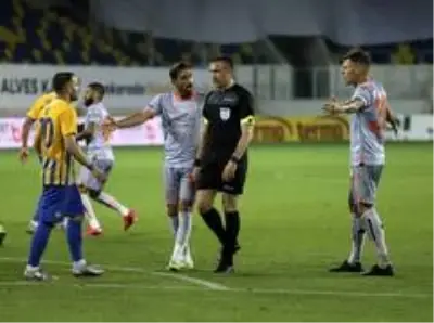 Süper Lig: MKE Ankaragücü: 1 Medipol Başakşehir FK: 2 (Maç sonucu) Süper Lig: MKE Ankaragücü: 1 Medipol Başakşehir FK: 2 (Maç sonucu)