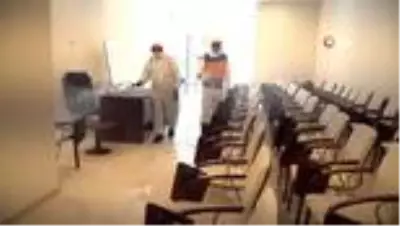 Adliye ve hukuk büroları dezenfekte edildi Adliye ve hukuk büroları dezenfekte edildi