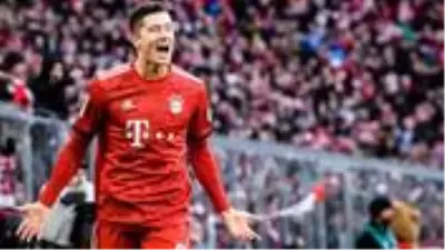 Bayern Münih'li Lewandowski, lig bir sezonda en çok gol atan futbolcu oldu Bayern Münih'li Lewandowski, lig bir sezonda en çok gol atan futbolcu oldu