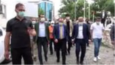 Elazığ'ın yeni valisi, gelir gelmez sahaya indi Elazığ'ın yeni valisi, gelir gelmez sahaya indi