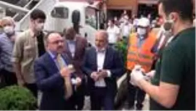 Elazığ'ın yeni valisi, gelir gelmez sahaya indi Elazığ'ın yeni valisi, gelir gelmez sahaya indi