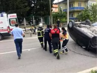 Engelli sürücünün kullandığı otomobil takla attı: 3 yaralı Engelli sürücünün kullandığı otomobil takla attı: 3 yaralı