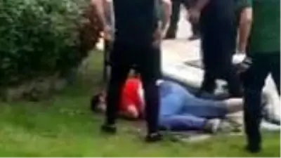 Parayı çekmeye giderken dolandırdığı galericilere yakalandı, tekme tokat dayak yedi Parayı çekmeye giderken dolandırdığı galericilere yakalandı, tekme tokat dayak yedi