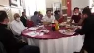 Konya'nın korona virüs vakası görülmeyen ilçesinde vefa ve sosyal destek grubu yemekte buluştu Konya'nın korona virüs vakası görülmeyen ilçesinde vefa ve sosyal destek grubu yemekte buluştu