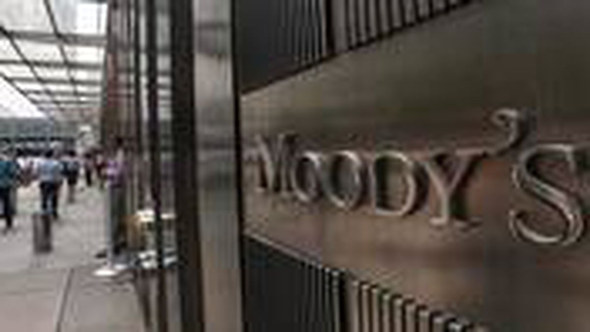 Moody's koronavirüsün darbe vurduğu ABD'nin kredi notunu açıkladı
