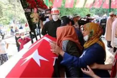 Son Dakika: Pençe Harekatı şehidine son görev Son Dakika: Pençe Harekatı şehidine son görev