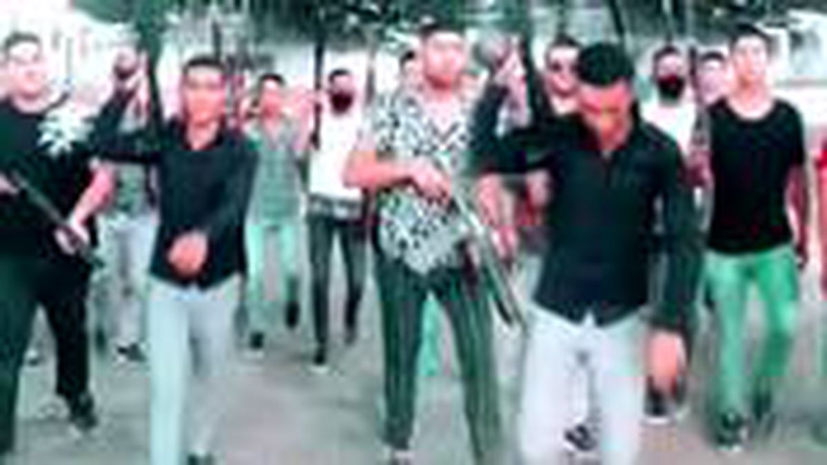 Pompalı tüfeklerle video çekip paylaşan grup keşfedilmeyi umuyormuş