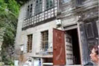Rize'de, 183 yıllık konak paylaşılamıyor Rize'de, 183 yıllık konak paylaşılamıyor