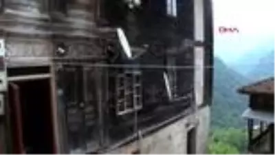 Son Dakika: RİZE'DE PAYLAŞILAMAYAN 183 YILLIK KONAK TARTIŞMASI Son Dakika: RİZE'DE PAYLAŞILAMAYAN 183 YILLIK KONAK TARTIŞMASI