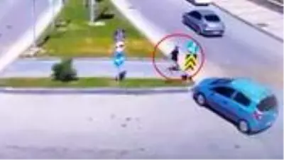 Üzerinden otomobil geçen İsmail'in babası: Görüntüleri izlediğimde kanım dondu Üzerinden otomobil geçen İsmail'in babası: Görüntüleri izlediğimde kanım dondu