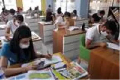 Yeni kütüphane, üniversite adaylarının çalışma alanı oldu Yeni kütüphane, üniversite adaylarının çalışma alanı oldu