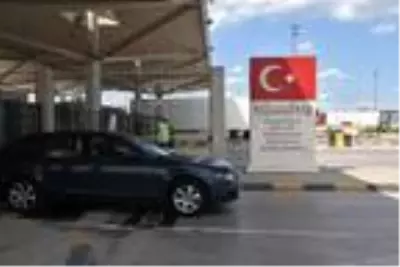 Almanya'nın Türkiye'ye seyahat kısıtlaması kararına, gurbetçilerden tepki Almanya'nın Türkiye'ye seyahat kısıtlaması kararına, gurbetçilerden tepki