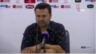 Bülent Uygun 5-1'lik yenilginin ardından maçın hakemine yüklendi Bülent Uygun 5-1'lik yenilginin ardından maçın hakemine yüklendi