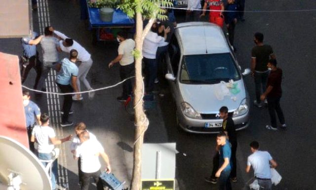 Diyarbakır'da iki grup arasında bıçaklı kavga: 2 kişi yaralandı, 7 kişi gözaltına alındı