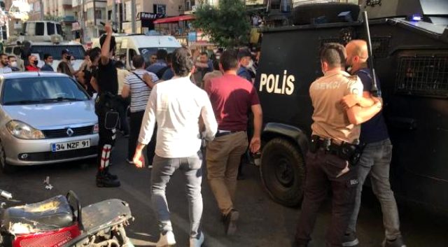 Diyarbakır'da iki grup arasında bıçaklı kavga: 2 kişi yaralandı, 7 kişi gözaltına alındı