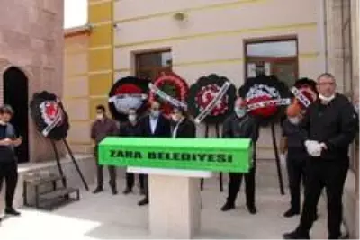 Dr. Namık Kemal Kurt, Zara'da toprağa verildi Dr. Namık Kemal Kurt, Zara'da toprağa verildi