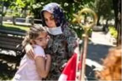Edirnekapı Şehitliği'nde buruk Babalar Günü Edirnekapı Şehitliği'nde buruk Babalar Günü