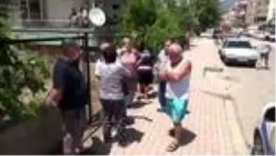 Eşiyle tartışan koca, kapıyı kilitleyip evi ateşe verdi Eşiyle tartışan koca, kapıyı kilitleyip evi ateşe verdi
