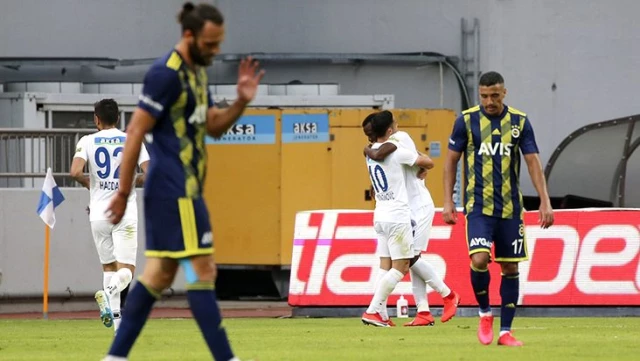 Fenerbahçe, deplasmanda Kasımpaşa'ya 2-0 mağlup oldu