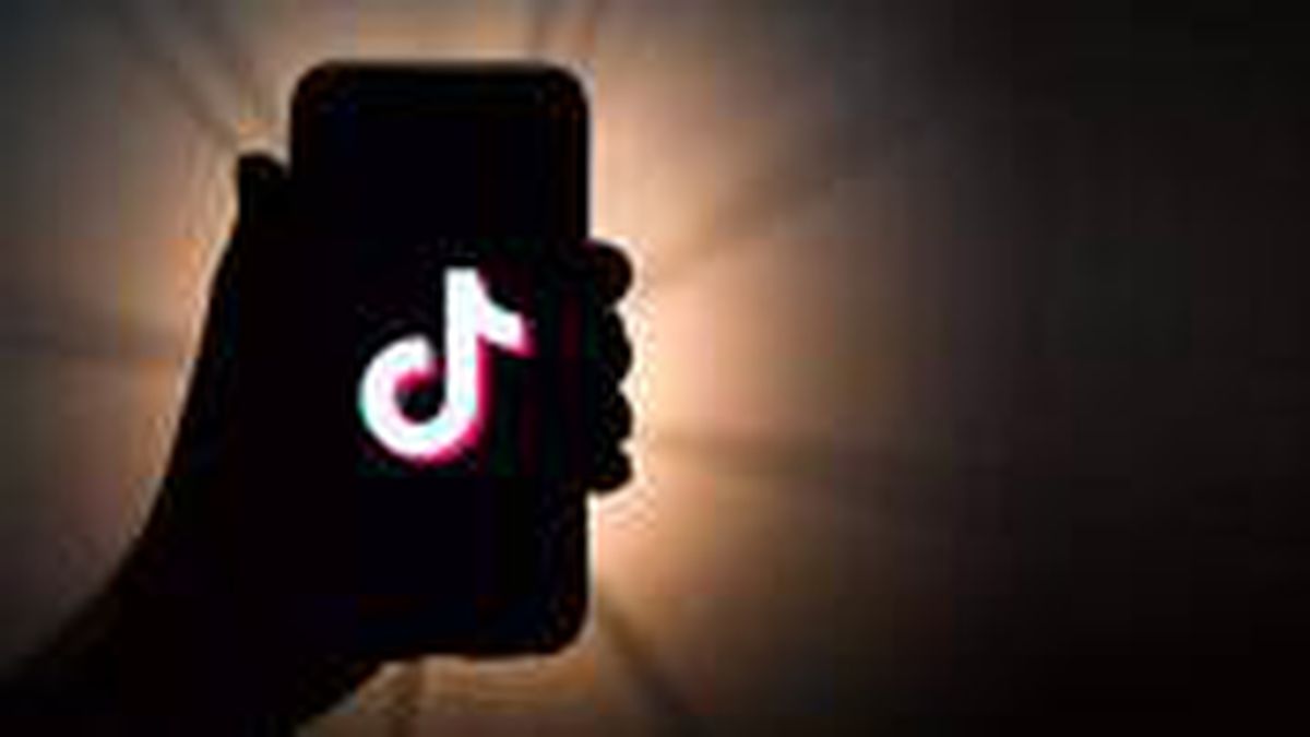TikTok'a video çekmeye çalışan genç, silahın ateş alması sonucu hayatını kaybetti